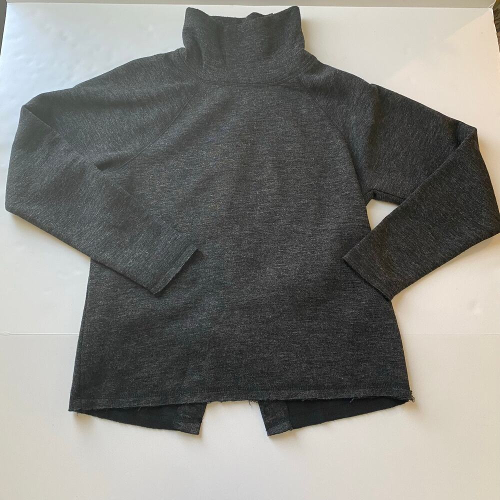 NEW Abercrombie & Fitch Charcoal Gray Sweatshirt with open back